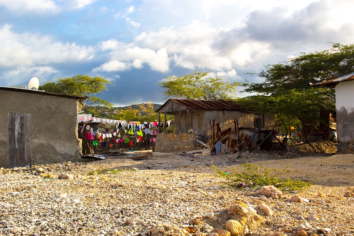 Houses and shelters sprang up in the ocean's flood plane following the 2010 earthquake, creating a whole sub-community at the edge of Anse-à-Galets known simply as "The Salines"